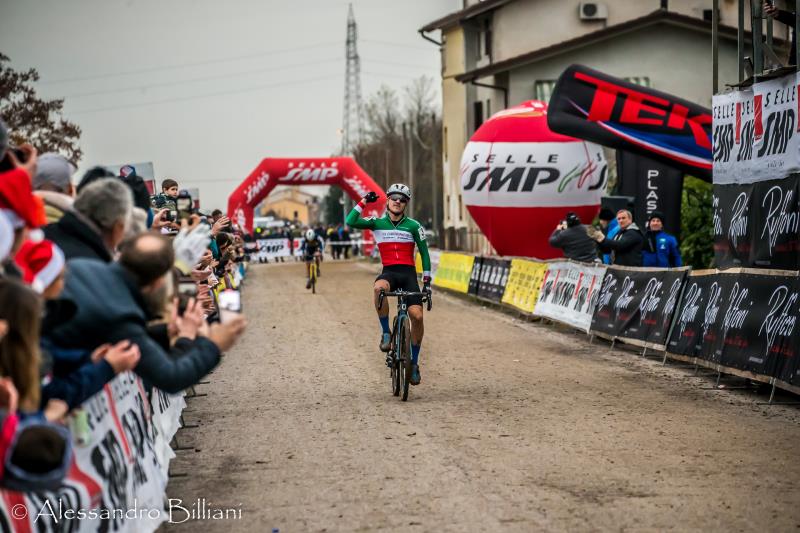 Brilla il tricolore di Filippo Fontana al Ciclocross del Ponte di Faè di Oderzo